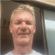 All people wishing to gain cooking experience from a highly educated chef